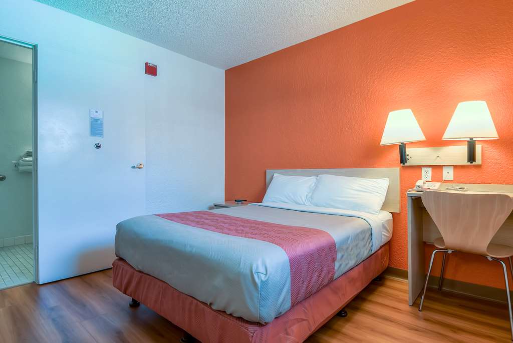 Motel 6 Rowland Heights CA Los Angeles Pomona - photo 10