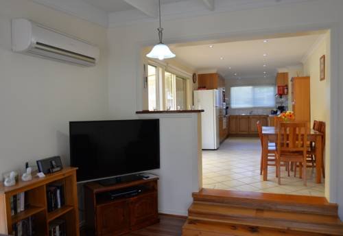 Allambie Cottages — 4-Star Luxury Hotel in Bright, Australia