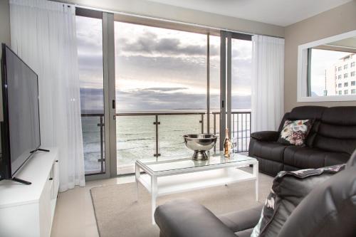 Modern Ocean View 1 Bedroom Apartment 707 Infinity