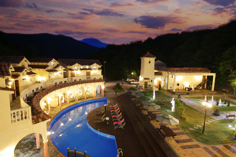 Sotto Voce in Hongch'on, South Korea