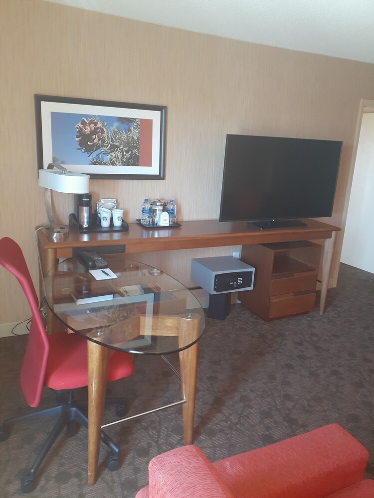 Sheraton Albuquerque Airport Hotel - photo 11