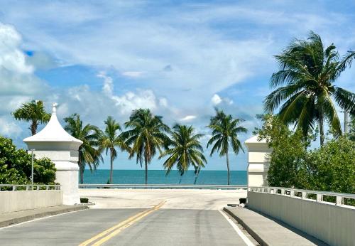 Seas the Keys Getaway - last minute hotel in Unknown City