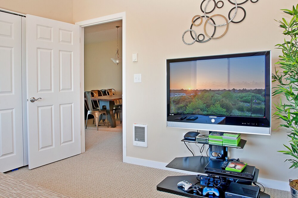 Outlook Condos at Oyhut Bay Resort - photo 10