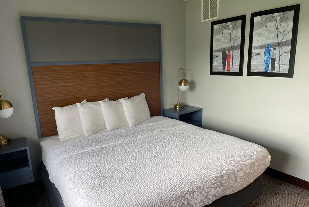 AmericInn by Wyndham Ankeny Des Moines - photo 24