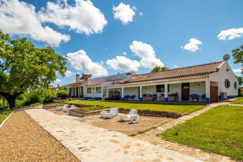Monte Pedras Negras - carbon neutral hotel in Sao Luis