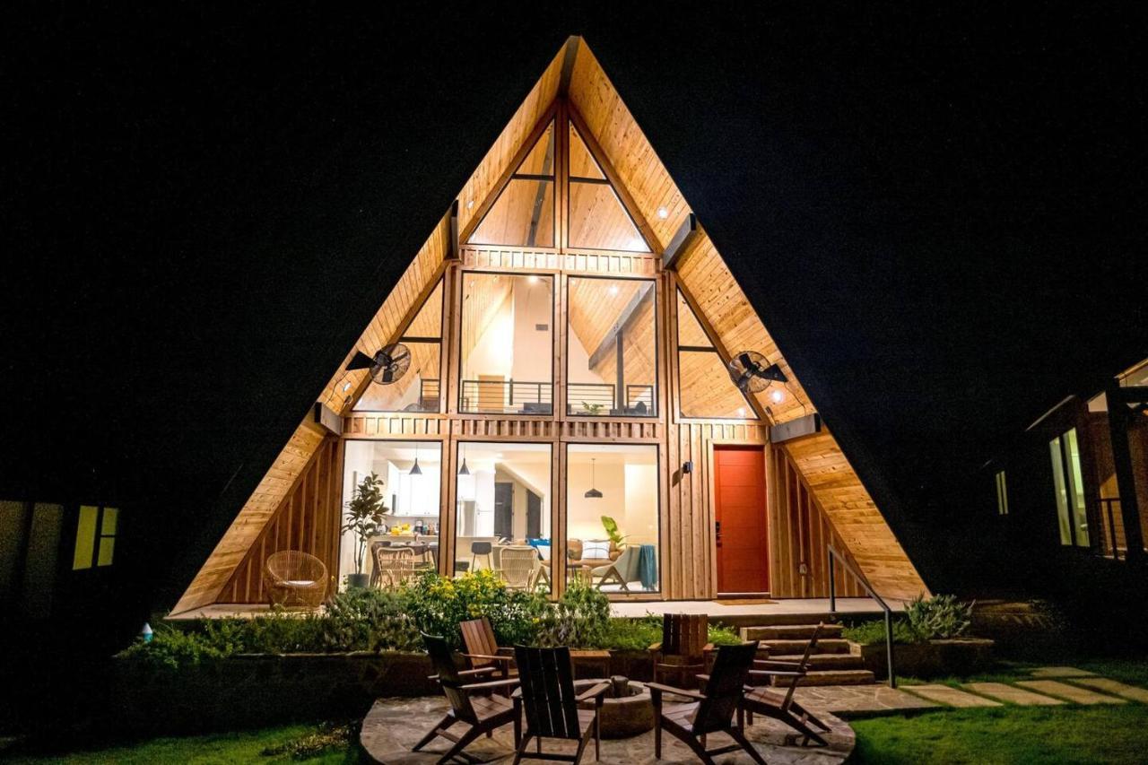 Gruene Daze Chalet Stylish Aframe Escape the Ordinary — 4-Star Luxury Hotel in New Braunfels, United States