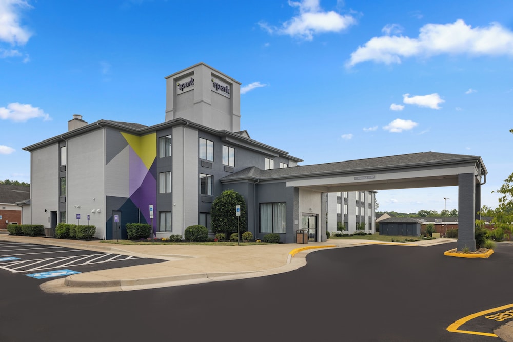 Spark by Hilton Fredericksburg Southpoint - featured photo