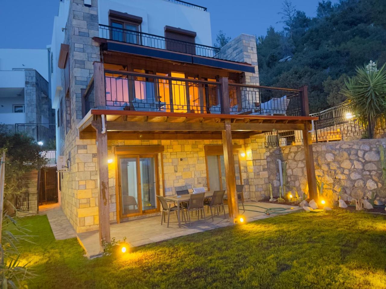 Deniz manzarali tas villa — 4-Star Luxury Hotel in Bodrum, Turkey