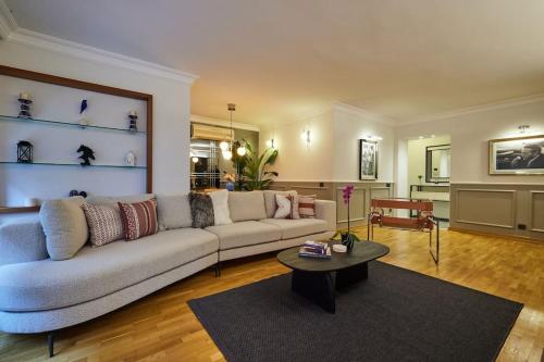Stunning Apartment in Bebek Manolya8 — 4-Star Luxury Hotel in Istanbul, Turkey