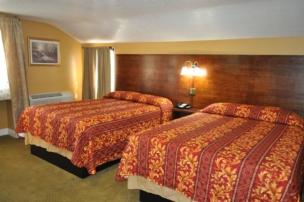 Santa Cruz Inn Riverside - photo 8