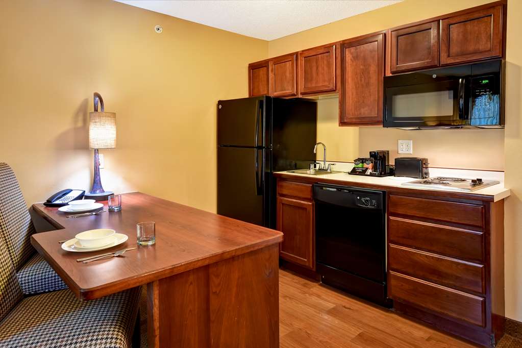 GrandStay Hotel & Suites - photo 6