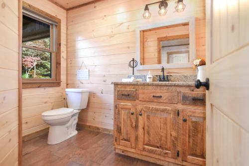 Hooch Holler Hideaway — Morganton — photo 4