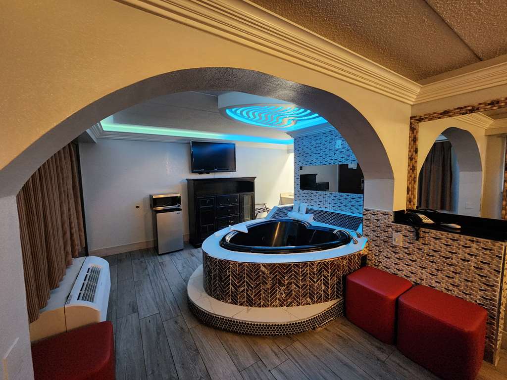 Americas Best Value Inn & Suites Little Rock at Scott Hamilton Dr - photo 54