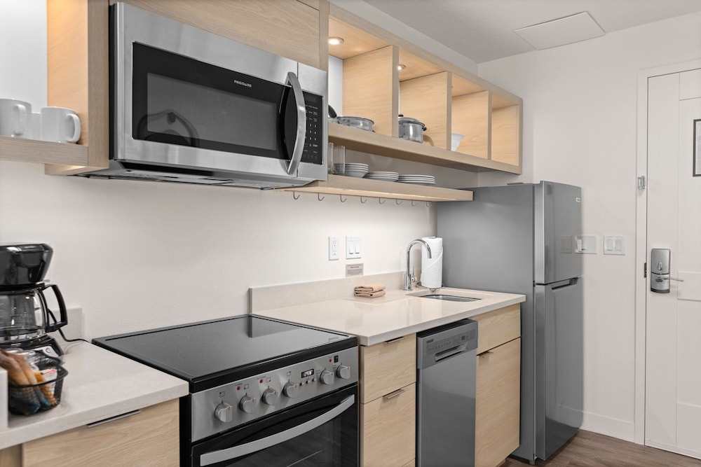 TownePlace Suites by Marriott Cape Canaveral Cocoa Beach - photo 29