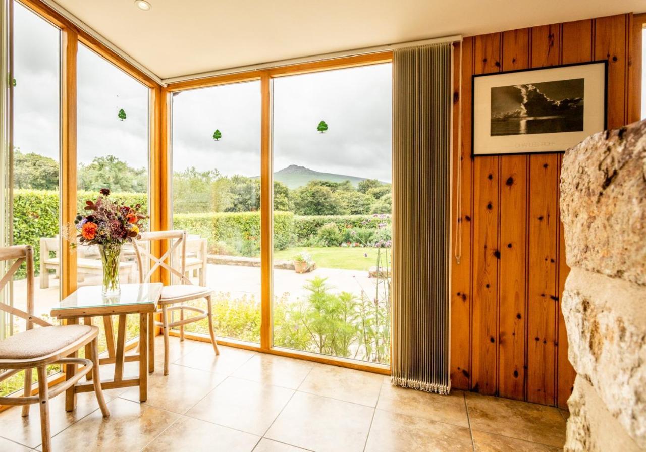 Sychpant Barn - last minute hotel in Newport