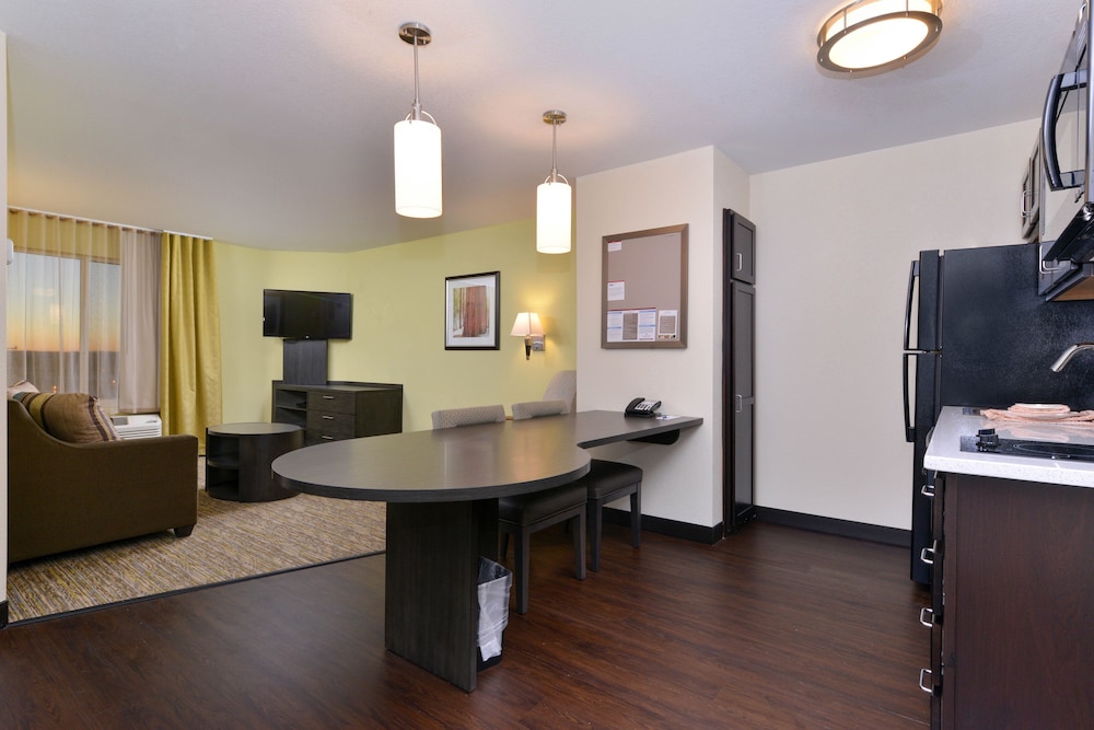 Candlewood Suites Casper by IHG - photo 7