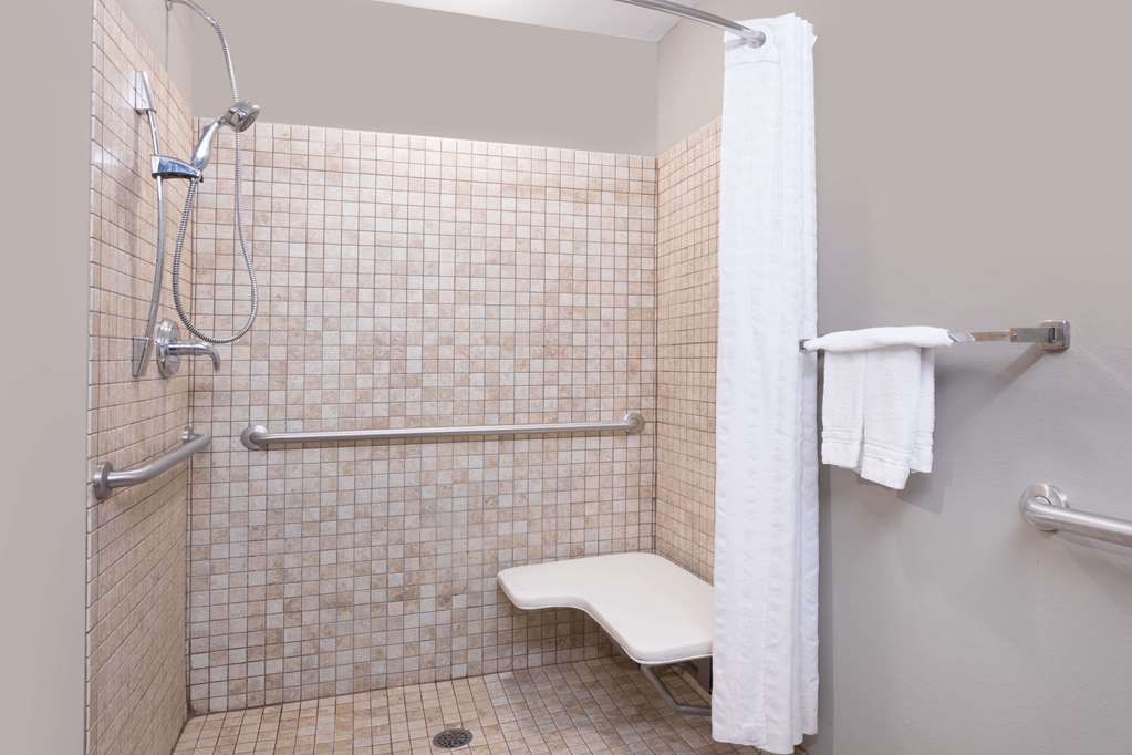 Super 8 by Wyndham Rainsville - photo 4