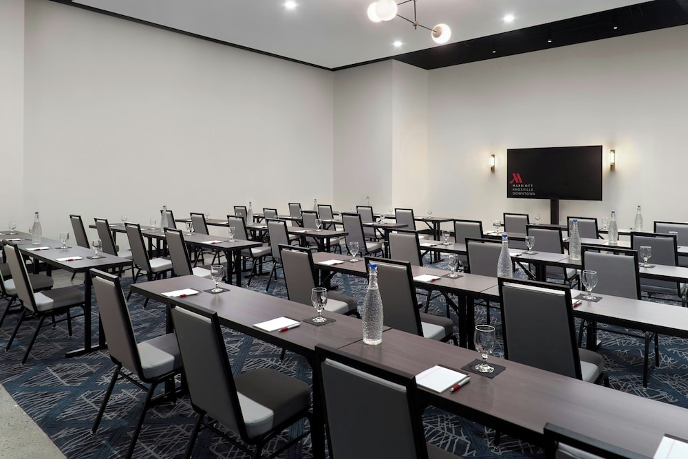 Marriott Knoxville Downtown - photo 43