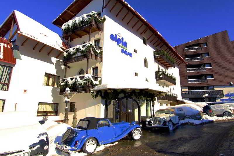 Alpin Casa — 4-Star Luxury Hotel in Brasov, Romania