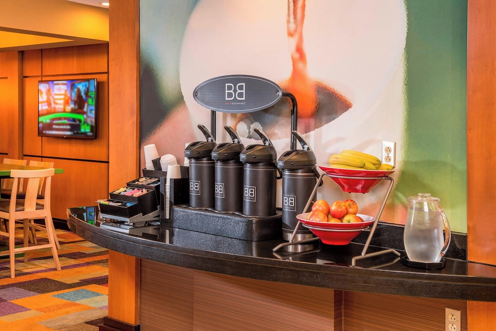 Fairfield Inn & Suites by Marriott Frederick - photo 16