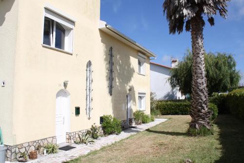 Casa Azul — 4-Star Luxury Hotel in Lourinha, Portugal