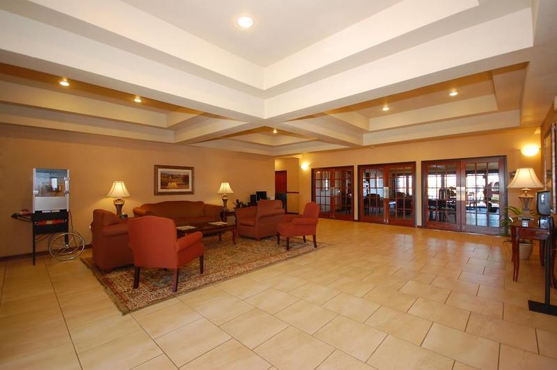 Franklin Inn & Suites - photo 24
