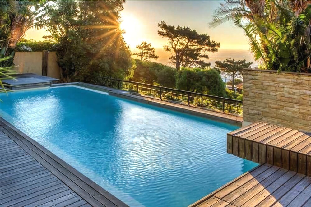 Roc Manor - carbon neutral hotel in Cape Town