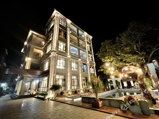 Warm House Nankun Mountain in Longmen, People's Republic of China