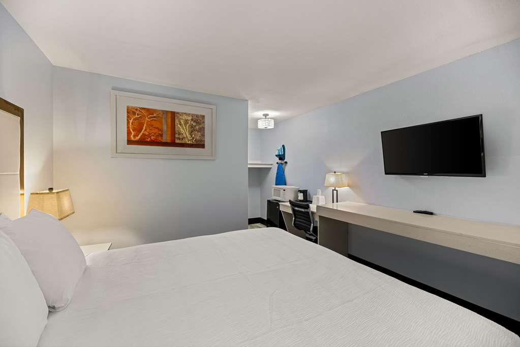 Rodeway Inn Midland South - photo 23