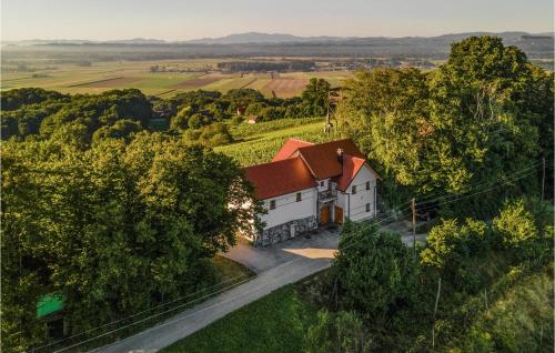 Stunning Home In Velika Nedelja — 4-Star Luxury Hotel in Ormoz, Slovenia
