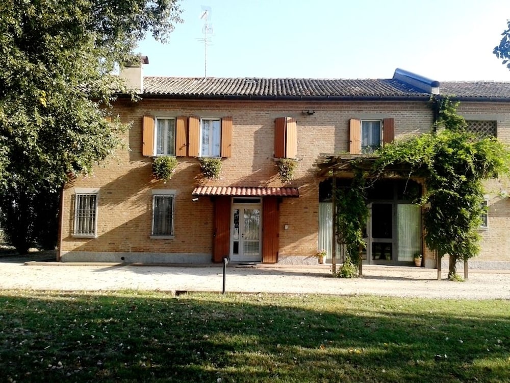 La Migliara — hotel in Bondeno