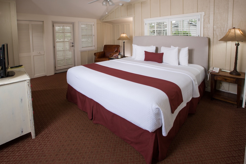 Carmel River Inn & Cottages - photo 11