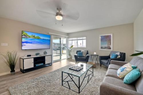 Tower 9 F — 4-Star Luxury Hotel in Oceanside, United States