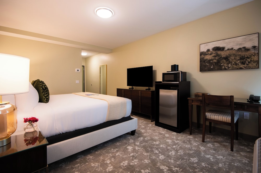 The Pathmaker Hotel - photo 48