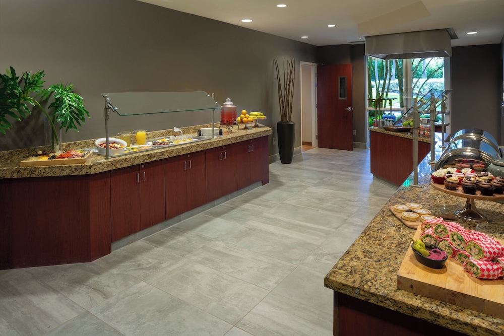 Courtyard by Marriott Fort Lauderdale Airport & Cruise Port - photo 35