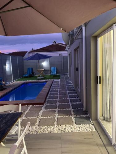 Naliya Guest house
