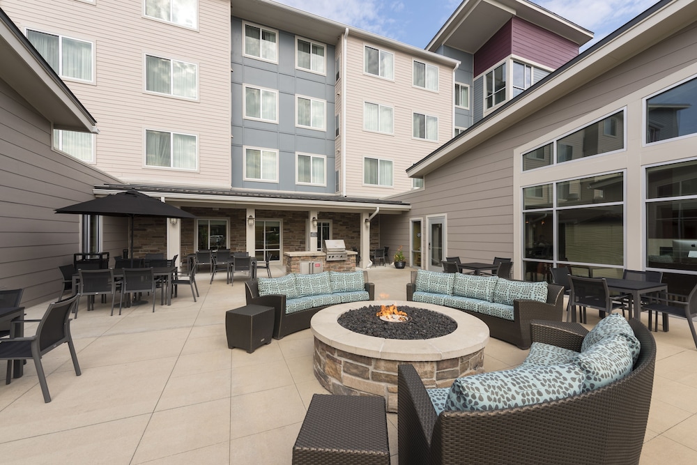 Residence Inn by Marriott Grand Rapids Airport - photo 29