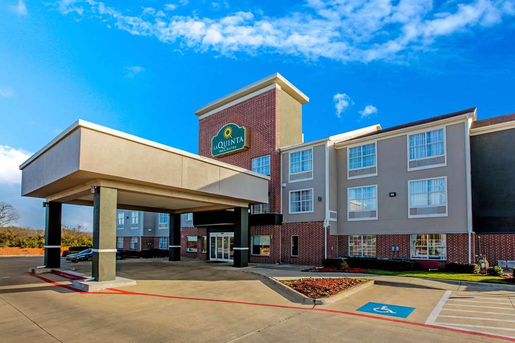 La Quinta Inn & Suites by Wyndham Dallas Mesquite - photo 4