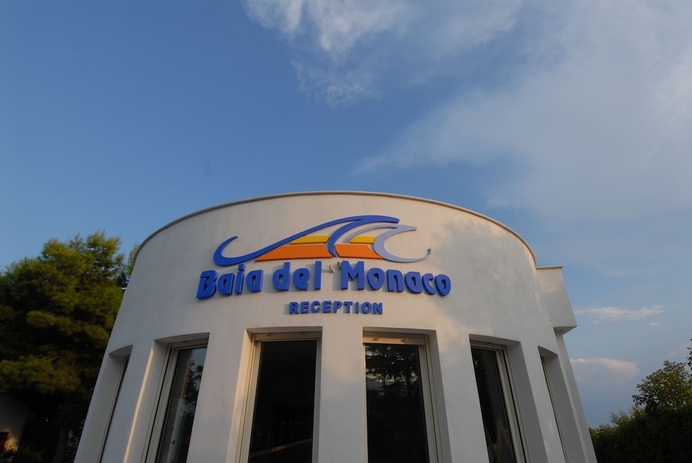 Villaggio Turistico Baia Del Monaco — Monte Sant'angelo — photo 3