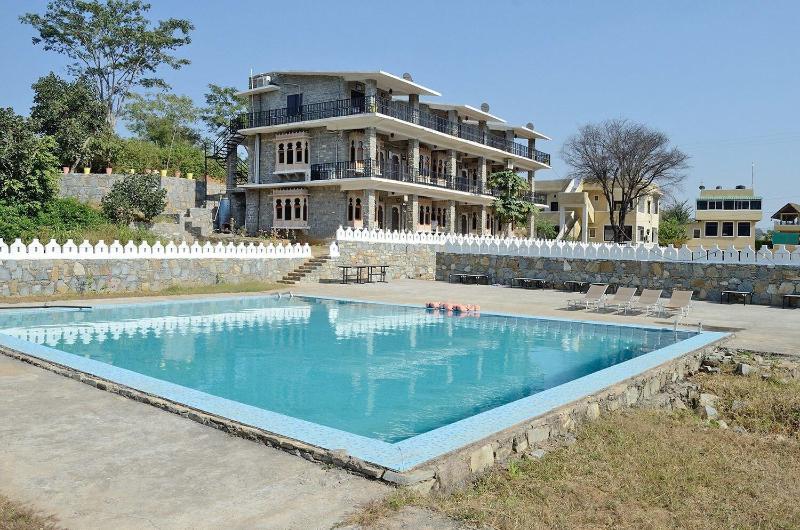 Sadanira Resort — hotel in Bhanpura