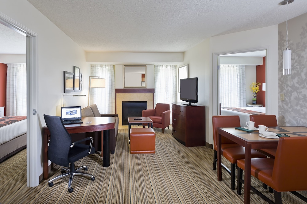 Residence Inn Houston The Woodlands Lake Front Circle - photo 5