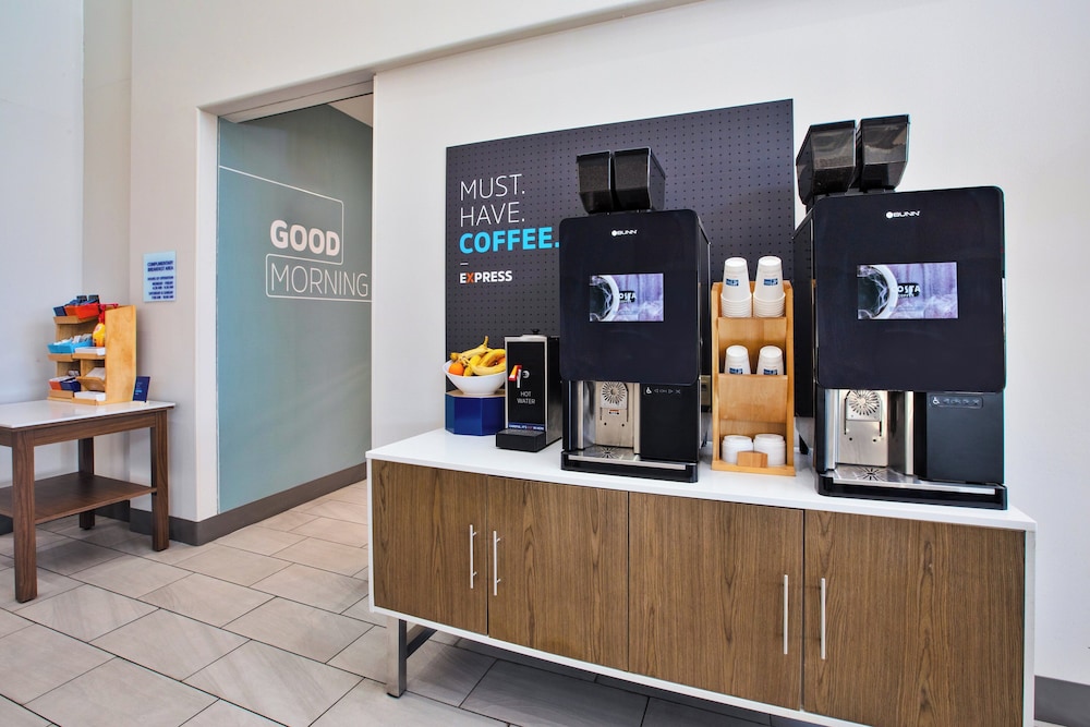 Holiday Inn Express & Suites Duncan by IHG - photo 44