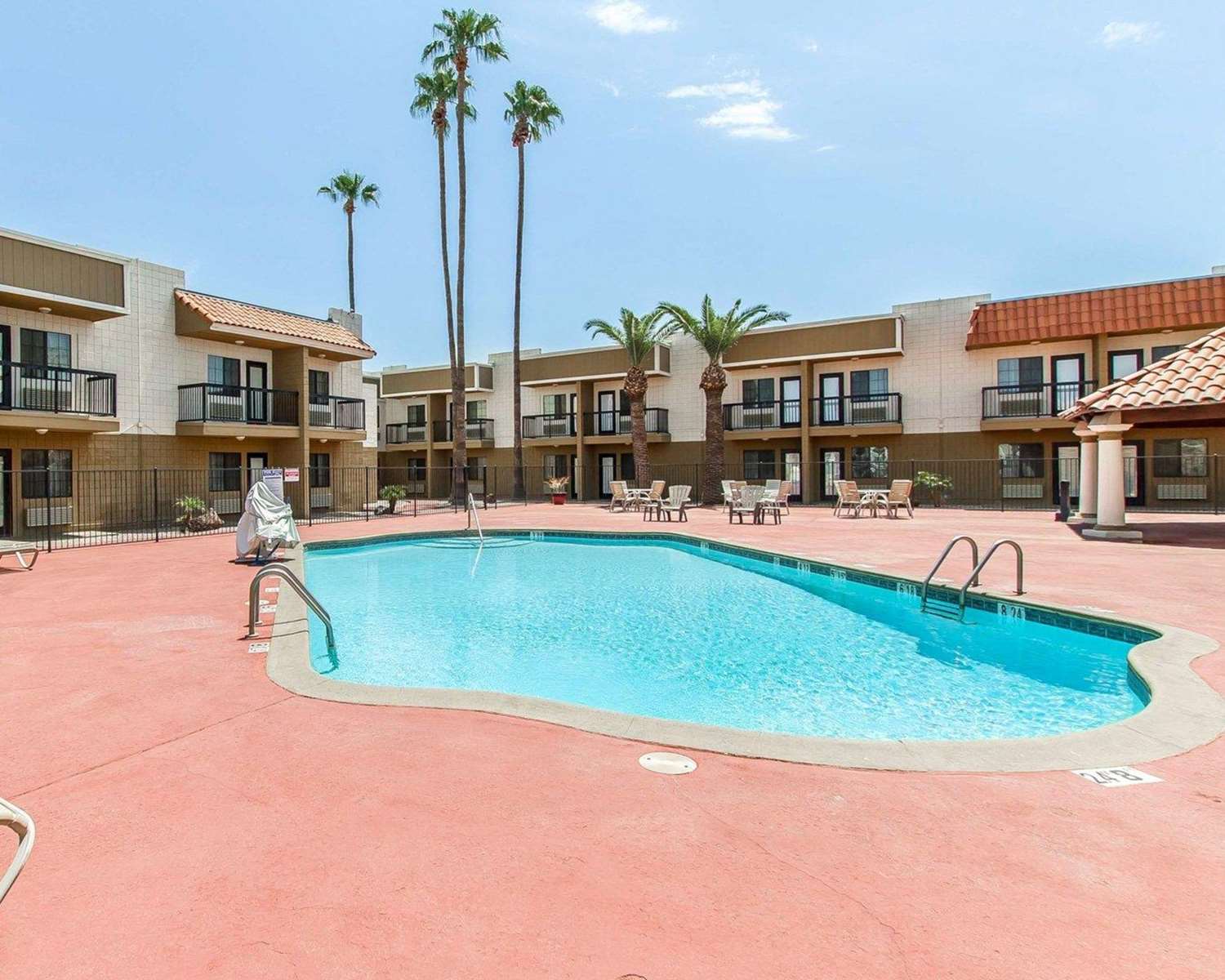 Super 8 by Wyndham Mesa Downtown Near Convention Center - photo 19