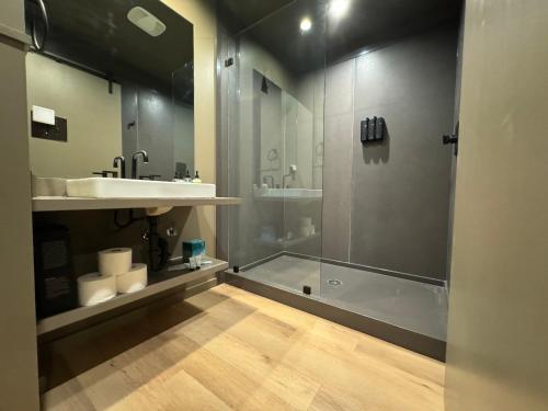 The Porches at Ole Brook in Brookhaven, United States