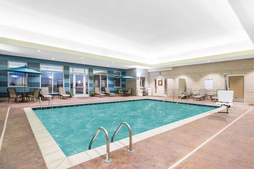 Hawthorn Extended Stay by Wyndham Dickinson - photo 6