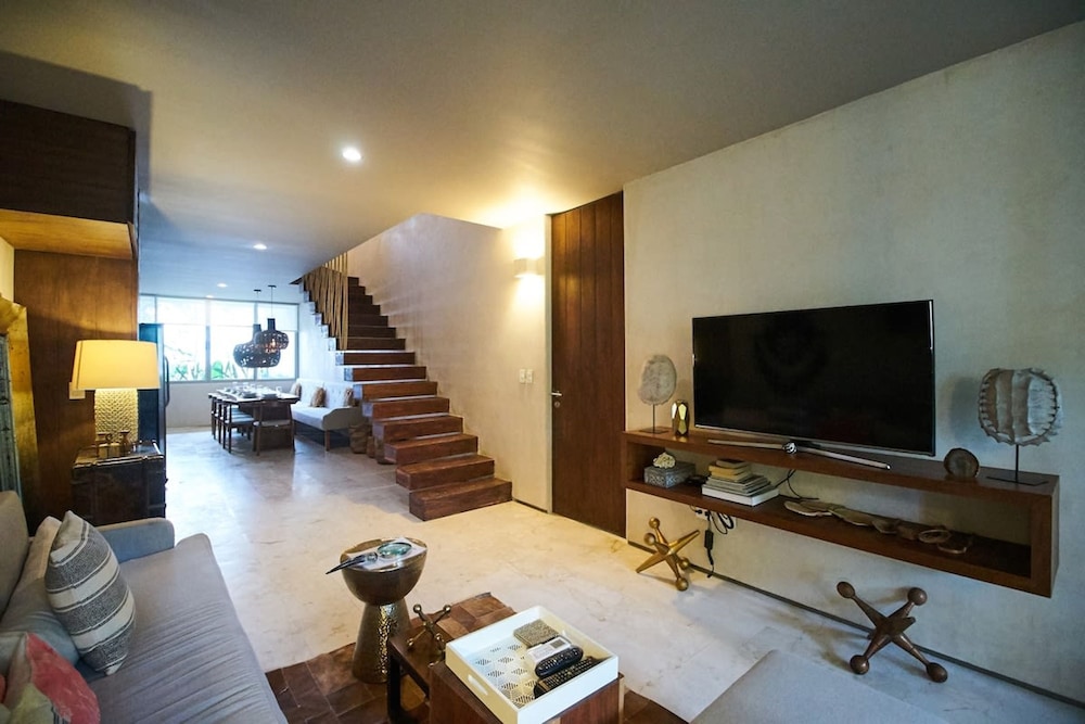 Sapphire 2 floors condo with private roof and pool & beach club access — 4-Star Luxury Hotel in Tulum, Mexico