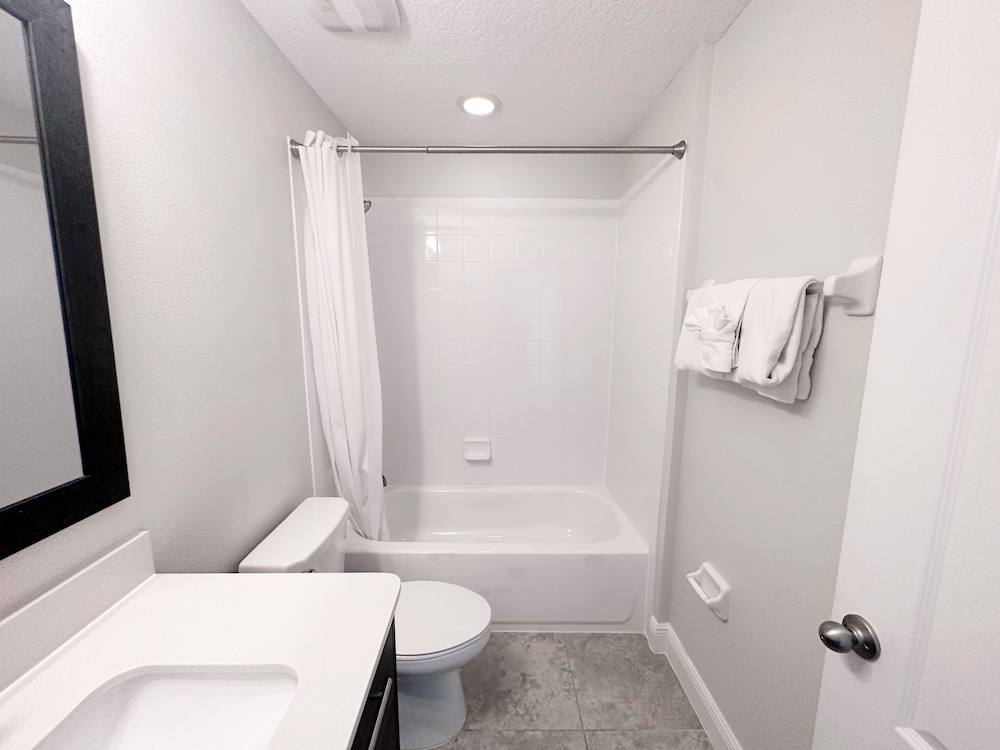 Balmoral Resort 210bp 4 Bedroom Home by RedAwning - photo 24