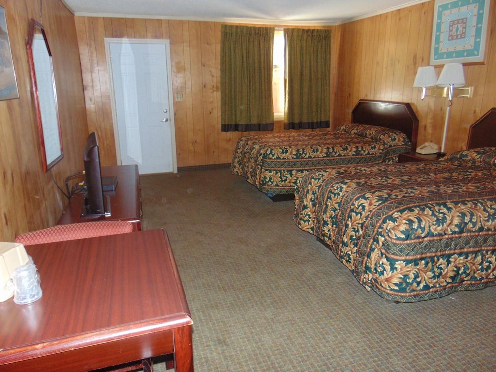 Westbrook Motel - photo 23
