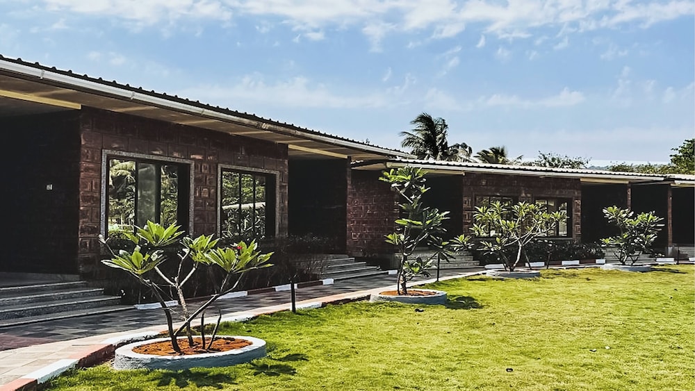 Discover Resorts Pali — Khopoli