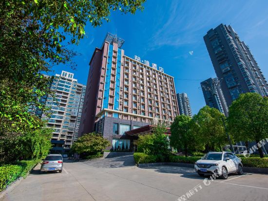 James Joyce Coffetel — hotel in Longquan